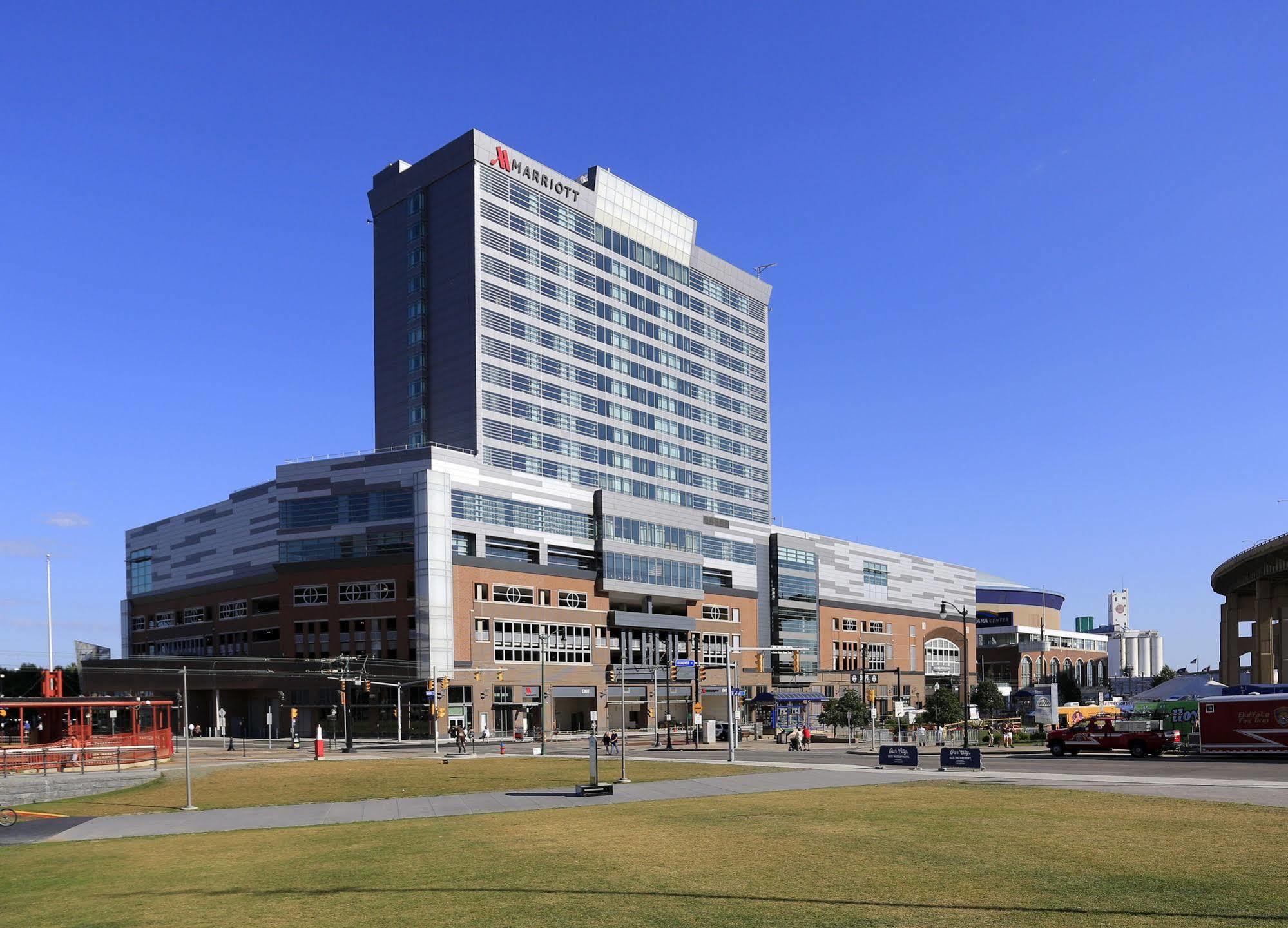 Buffalo Marriott At Lecom Harborcenter Hotel Exterior foto